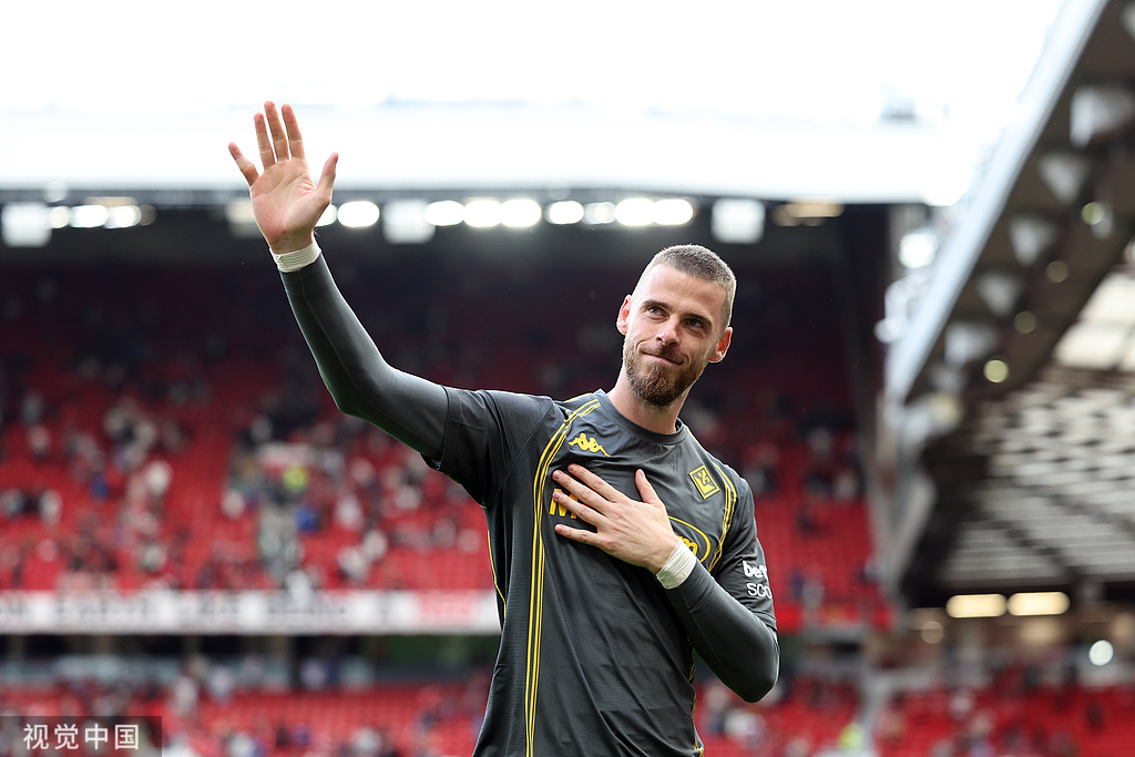 队以腾出薪, AA, 曼联正在秘