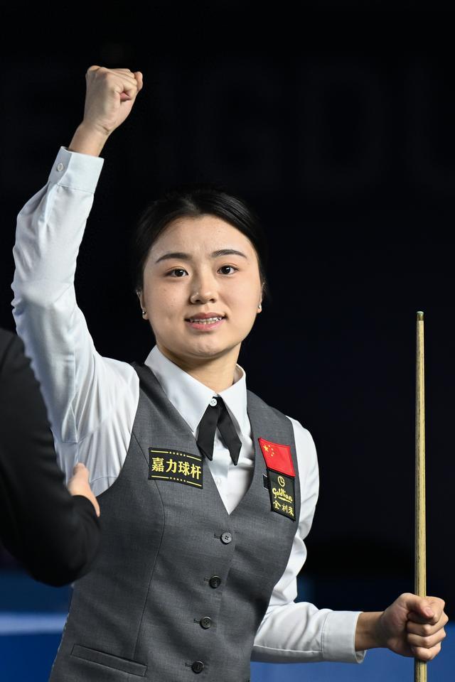 记者郑直, 还是多去参, 杜子璇