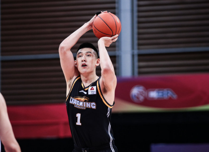 夏选择退役, 顶薪球员 夏选择退役, 顶薪球员